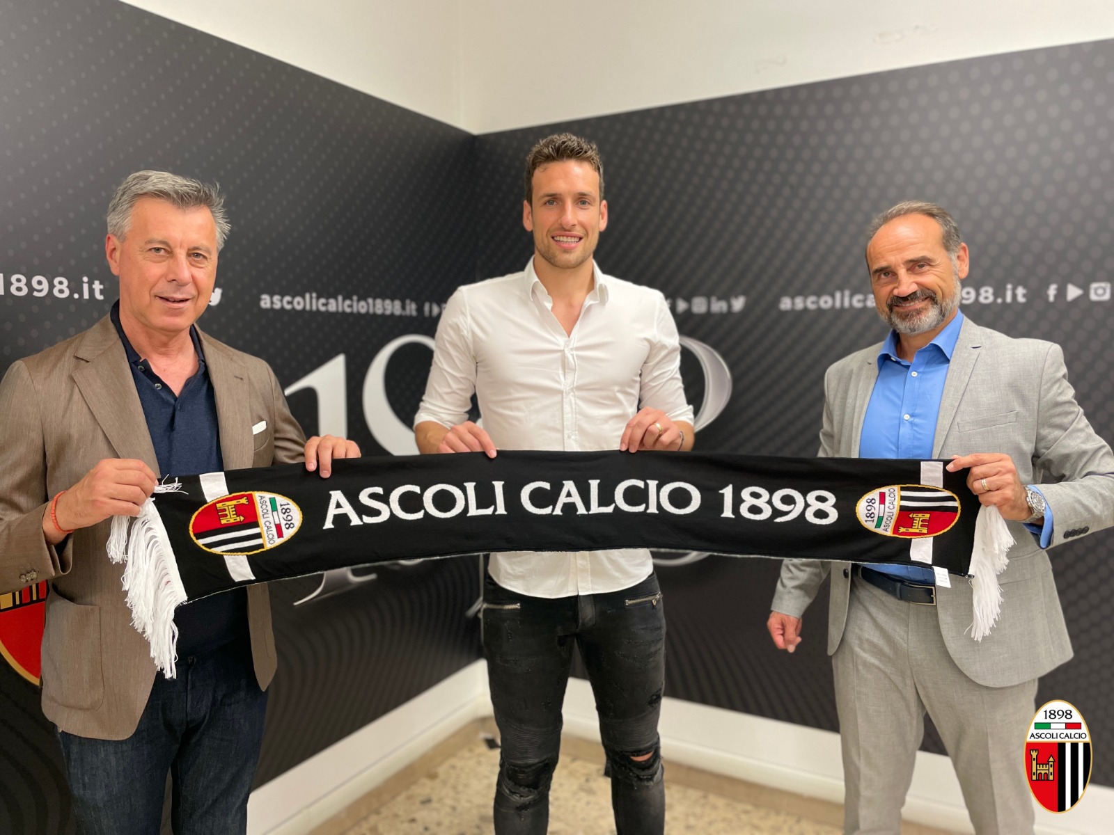 #Calciomercato – L’Ascoli piazza il colpo in difesa: Botteghin ha firmato un biennale con opzione.