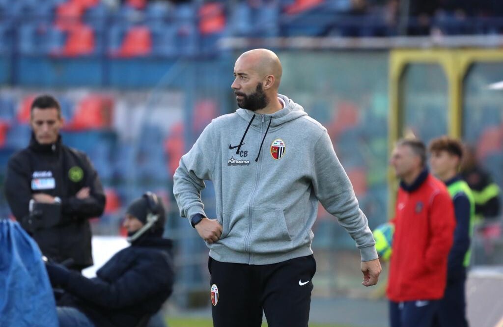 Post gara Mister Bucchi: “Abbiamo lasciato al Cosenza la possibilità di rimanere in partita”.