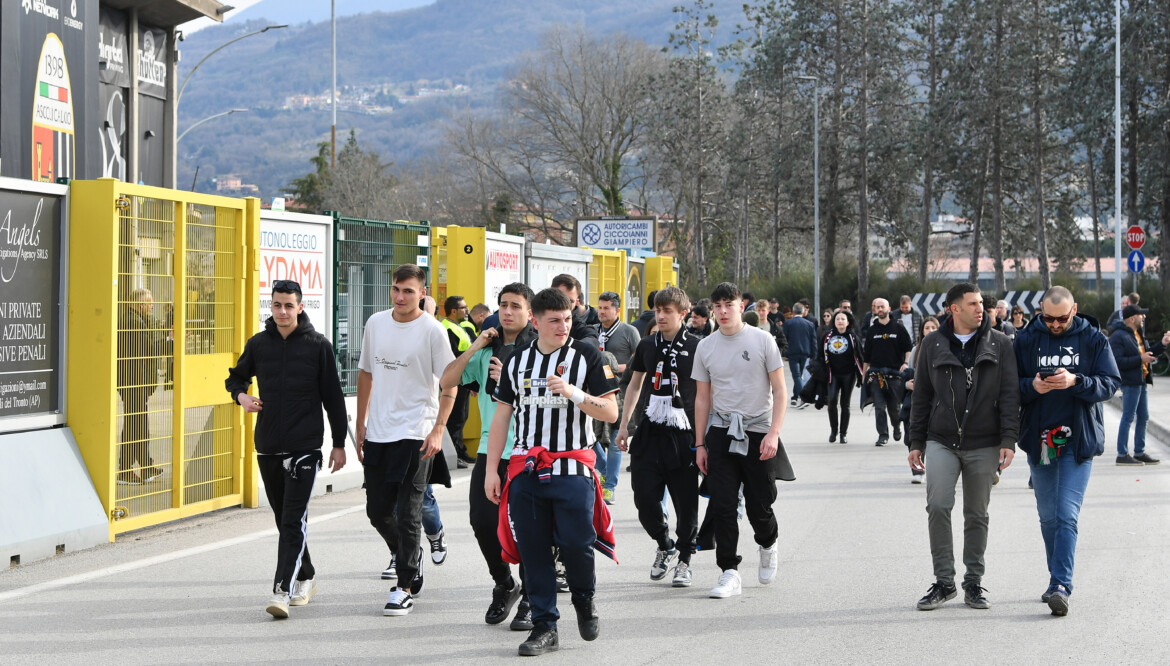 Info biglietti Ascoli-Cosenza.