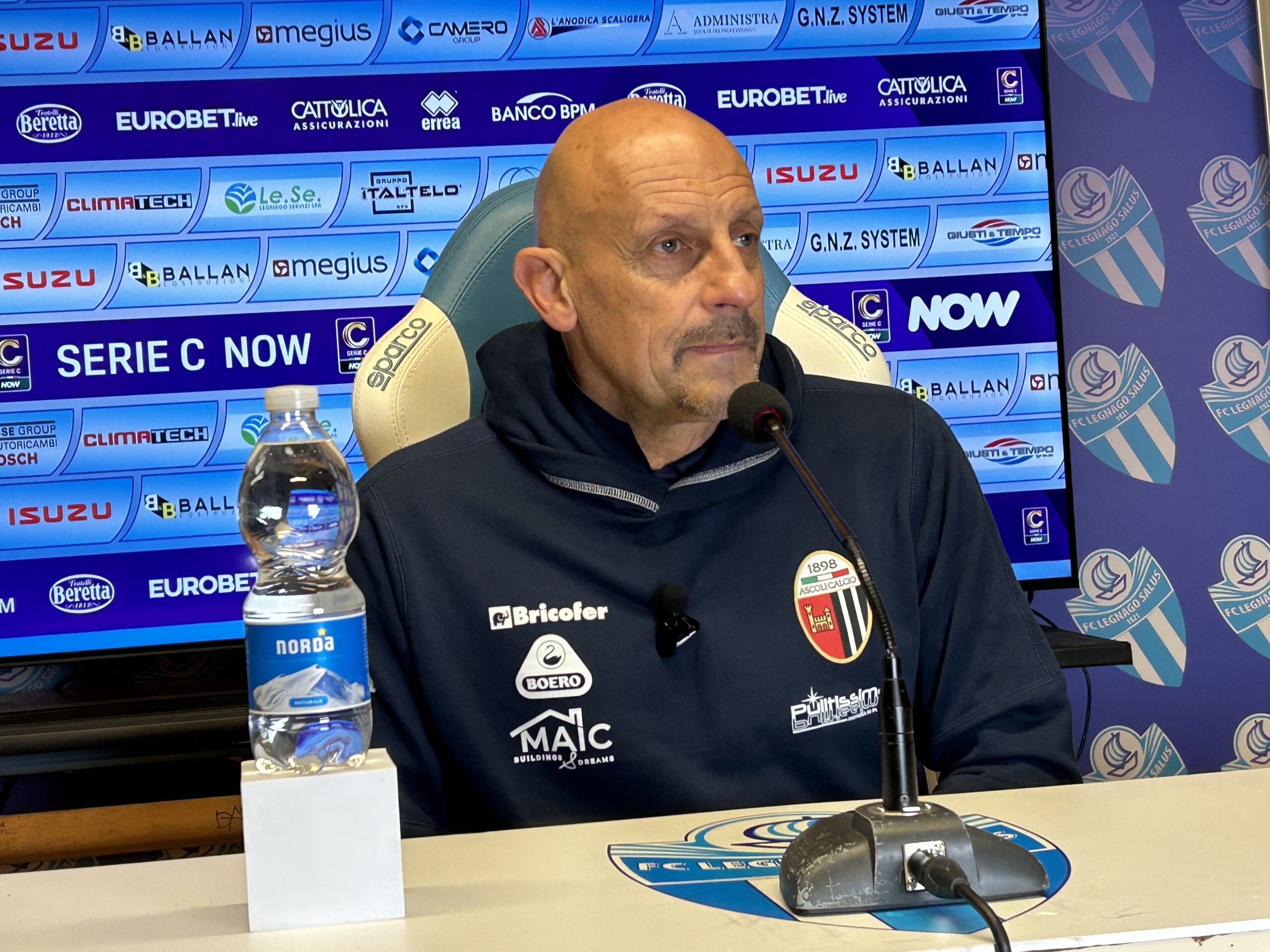 Post gara Mister Di Carlo: “Vittoria di squadra, complimenti anche ai nostri giovani”.