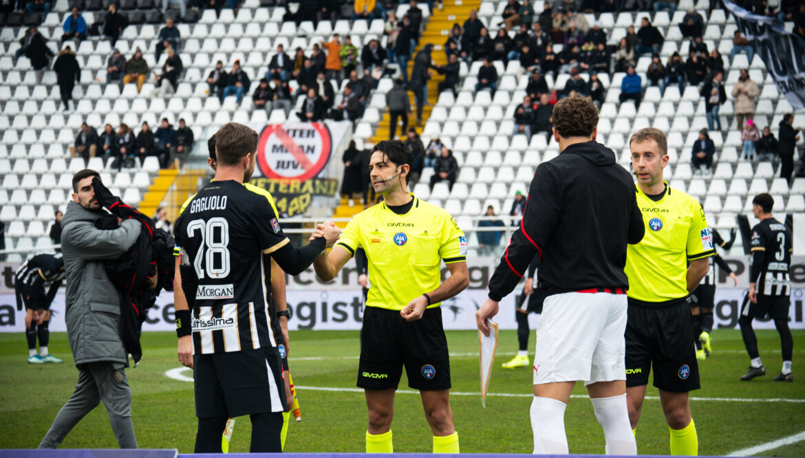 Giudice Sportivo: tre giornate a Gala per il fallo su Tirelli