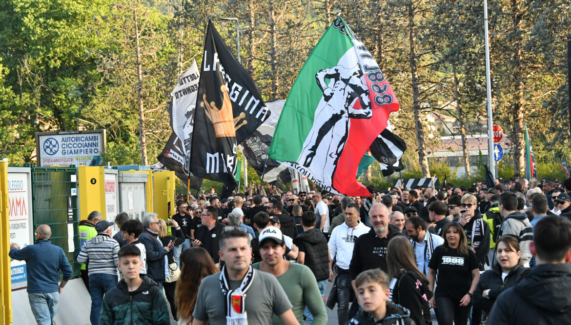 Biglietti Rimini-Ascoli in vendita da oggi pomeriggio.